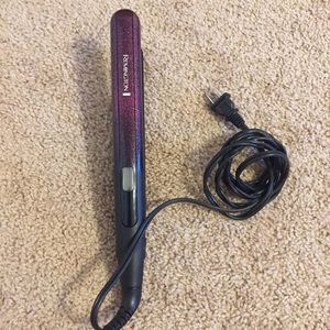 Remington flat iron